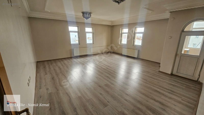 Remax İlke'den Yıldızkent'te 3+1 Ara Kat Kiralık Daire — fotoğraf 9