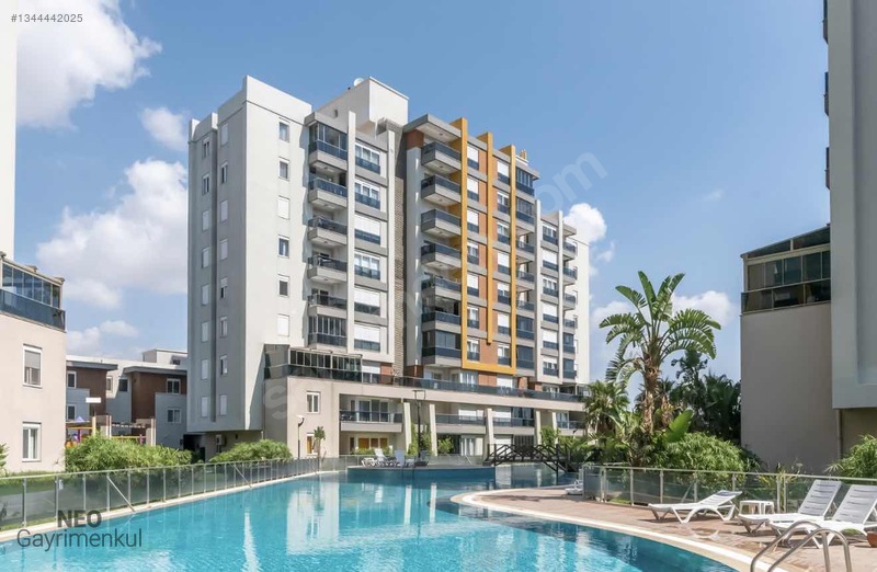 Full Özelikli Sitede Full Eşyalı 4+1 Kiralık Daire — fotoğraf 2