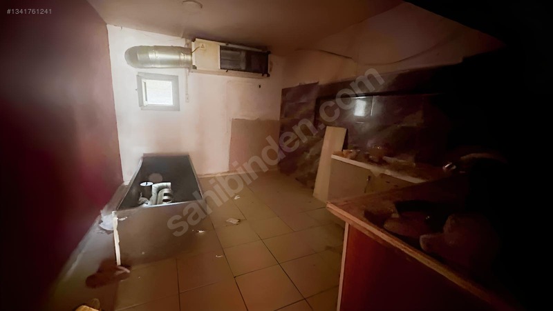 Karşıyaka İzban Yakını Cadde Üstü Dükkan — fotoğraf 18