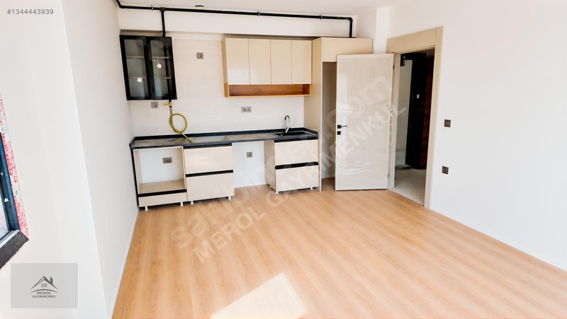 Menemen Uğur Mumcuda Yerden Isıtmalı 2+1 Kiralık Daire — fotoğraf 2