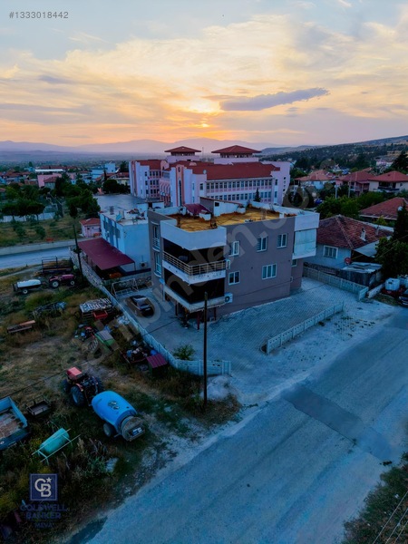 Pamukkale; Irlıganlı Mah. 458M² Arsa İçinde; 2 Katlı Müstakil Ev