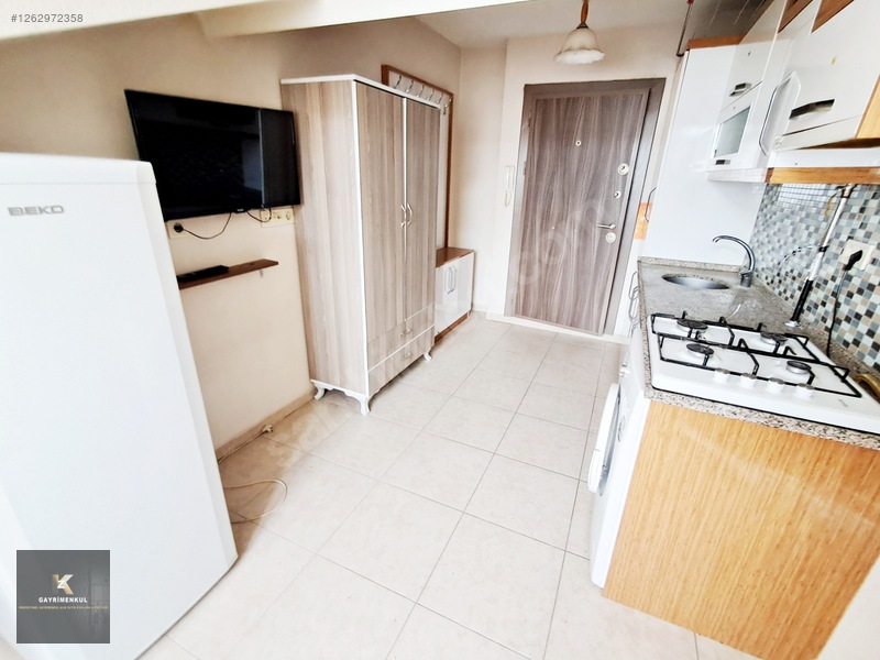 Kz Grup'tan Kınıklı Yunusemre 1+0 35m2 Çatıkatı Kiralık Apart — fotoğraf 3