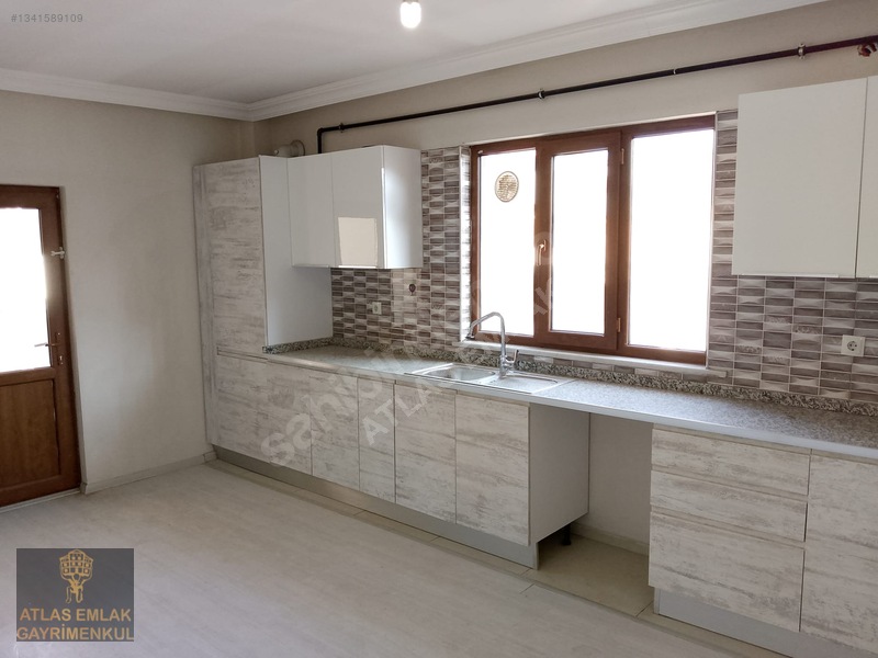 Atlas'tan Lokman Hekim Hastahanesi Civarı Kiralık 3+1 Daire — fotoğraf 2
