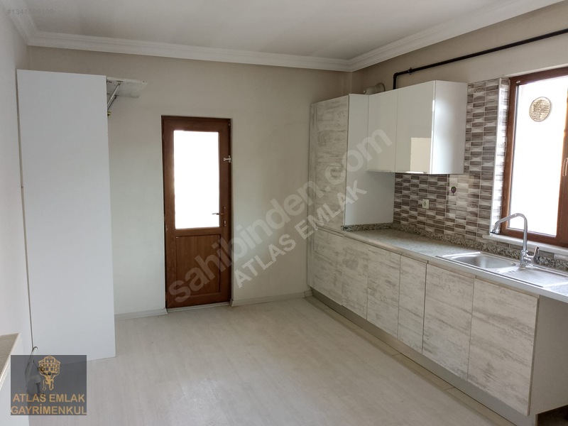 Atlas'tan Lokman Hekim Hastahanesi Civarı Kiralık 3+1 Daire — fotoğraf 3