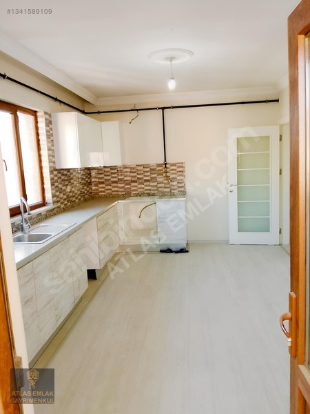 Atlas'tan Lokman Hekim Hastahanesi Civarı Kiralık 3+1 Daire — fotoğraf 4