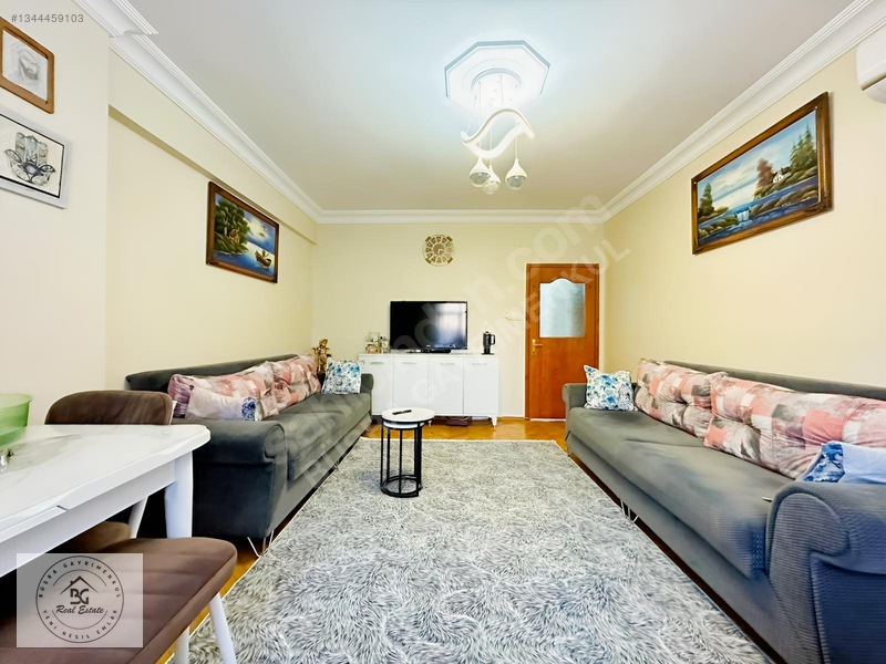 Tek Daire Üzerine Bakımlı 2+1 Satılık Arakat Daire Büşra G. — fotoğraf 3