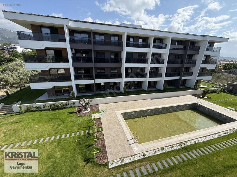 *kuşadası Sosyal Donatılı Lüks 1+1 2+1 Daireler* — fotoğraf 2