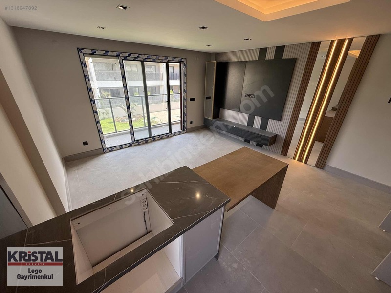 *kuşadası Sosyal Donatılı Lüks 1+1 2+1 Daireler* — fotoğraf 12
