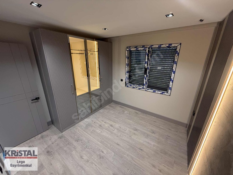*kuşadası Sosyal Donatılı Lüks 1+1 2+1 Daireler* — fotoğraf 18