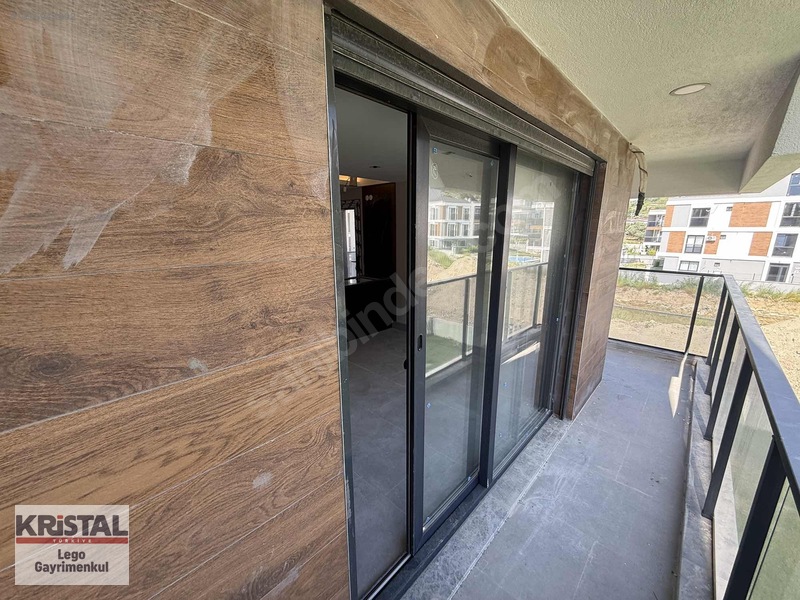 *kuşadası Sosyal Donatılı Lüks 1+1 2+1 Daireler* — fotoğraf 23