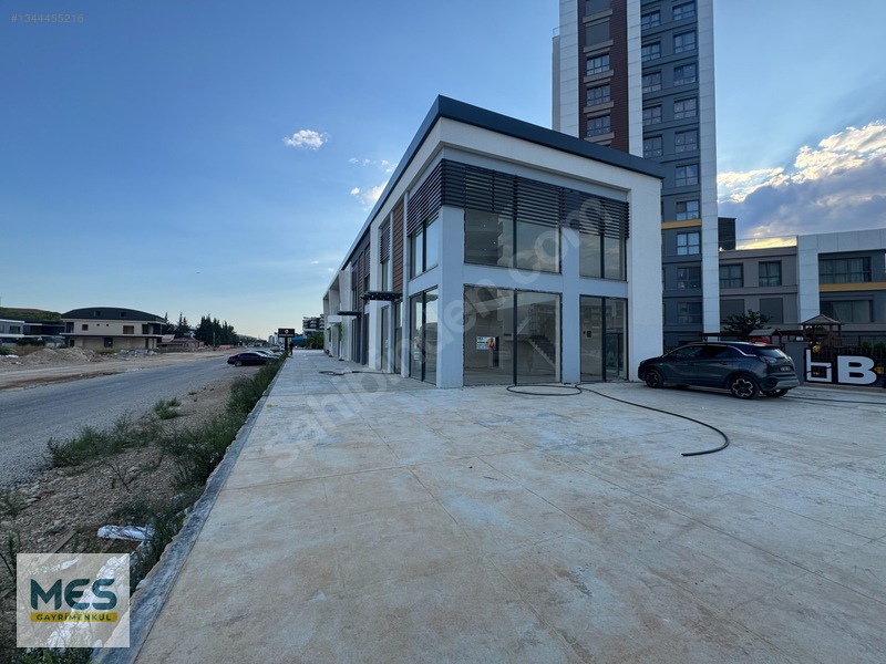 Altıntaş 30'luk Yol Üzerinde Kiralık Köşe Dükkan — fotoğraf 5