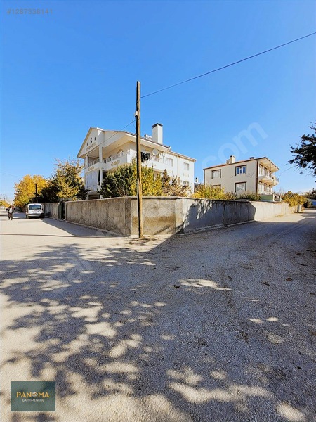 Satılık Bahçeli Müstakil 3 Katlı Ev — fotoğraf 2