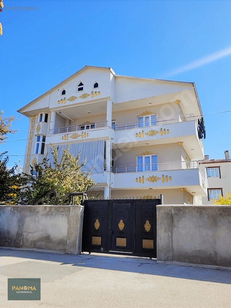 Satılık Bahçeli Müstakil 3 Katlı Ev — fotoğraf 3