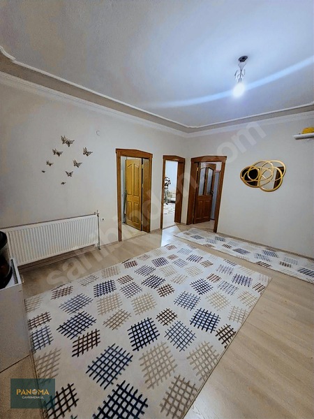 Satılık Bahçeli Müstakil 3 Katlı Ev — fotoğraf 5