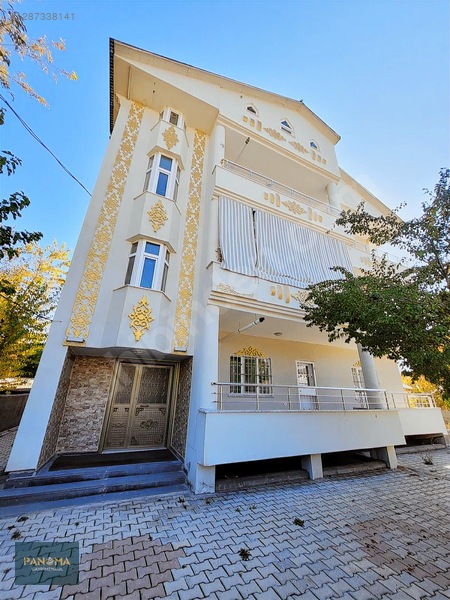 Satılık Bahçeli Müstakil 3 Katlı Ev — fotoğraf 24