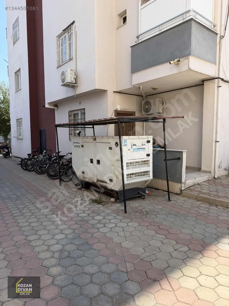 Kozan Divan Emlak'tan Sağlık Meslek'e Komşu Ekstralı Geniş 4+1 — fotoğraf 3