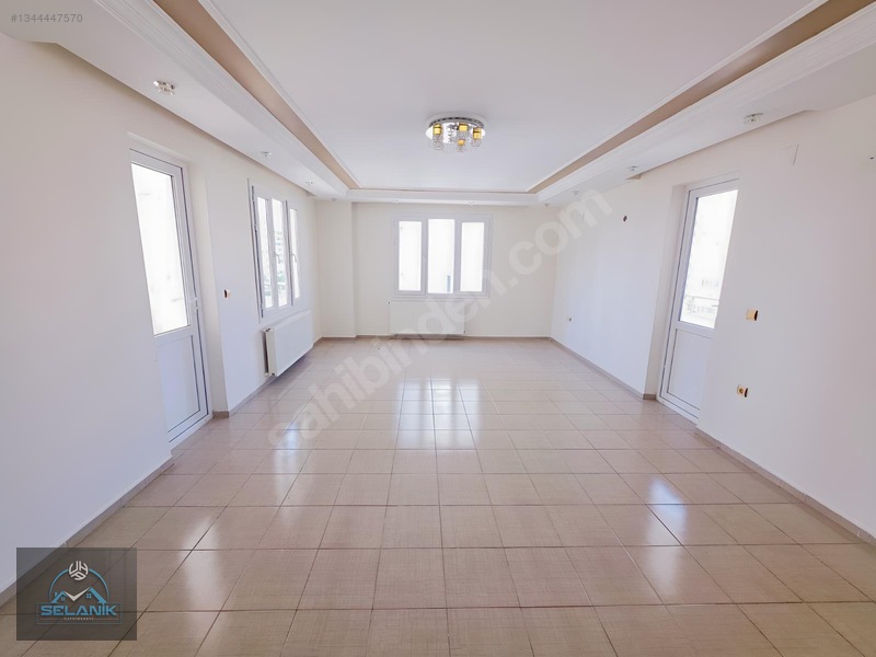Huzurevlerinde Kiralık4+1K.Mutfak D.Gazlı Ç.B.Her Kat Tek Daire