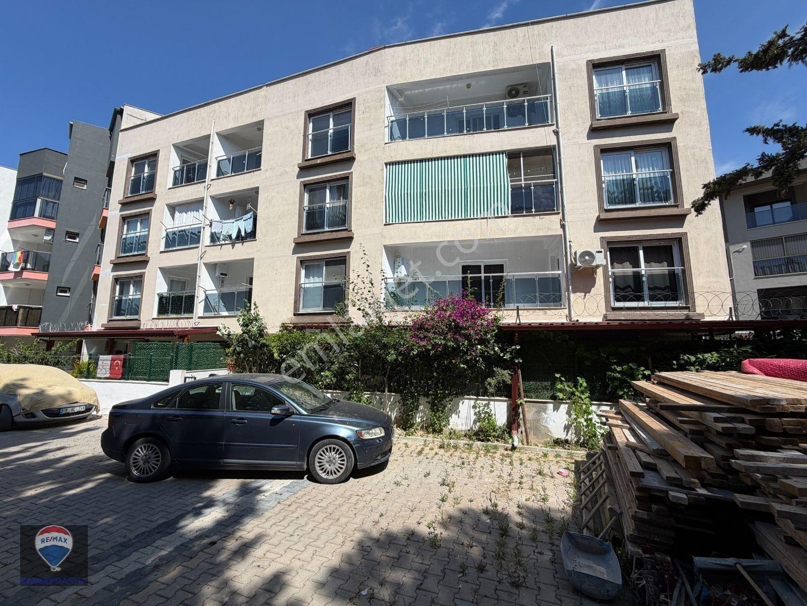 Kuşadası Davutlar'Da Ferah 2+1 Satılık Daire (70M²)