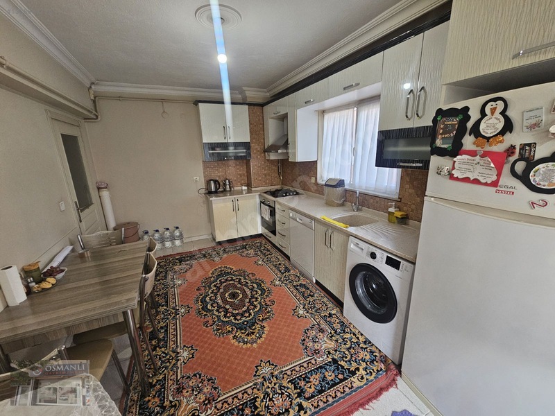 Sağlık Mahallesi Satılık 3+1 — fotoğraf 2
