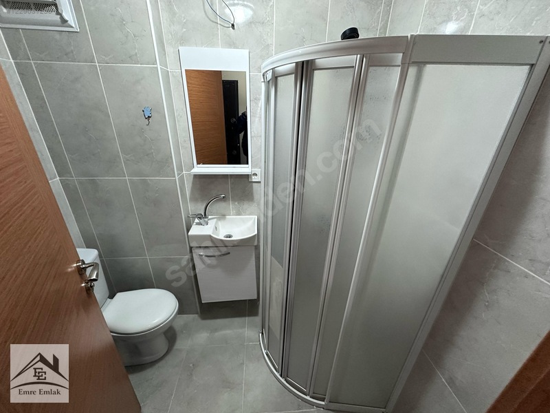 Emre Emlak'tan Üniversiteye Yakın 1+1 Eşyalı Kiralık Daire — fotoğraf 10
