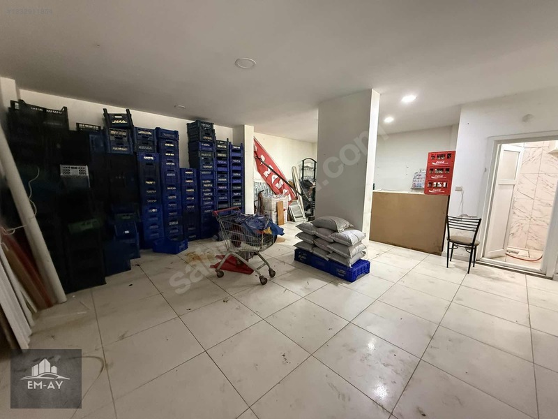 Em-ay Gayrimenkulden Elekçi Yokuşunda Kiralık Dükkan — fotoğraf 4