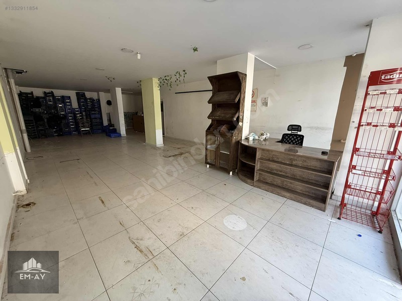 Em-ay Gayrimenkulden Elekçi Yokuşunda Kiralık Dükkan — fotoğraf 7