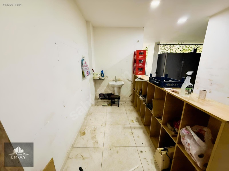 Em-ay Gayrimenkulden Elekçi Yokuşunda Kiralık Dükkan — fotoğraf 14