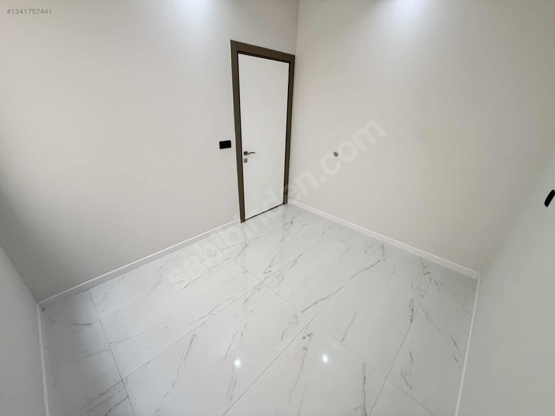 Zeytinköy Cadde Üstü 2+1 Balkonlu Lüks Suıtler — fotoğraf 13