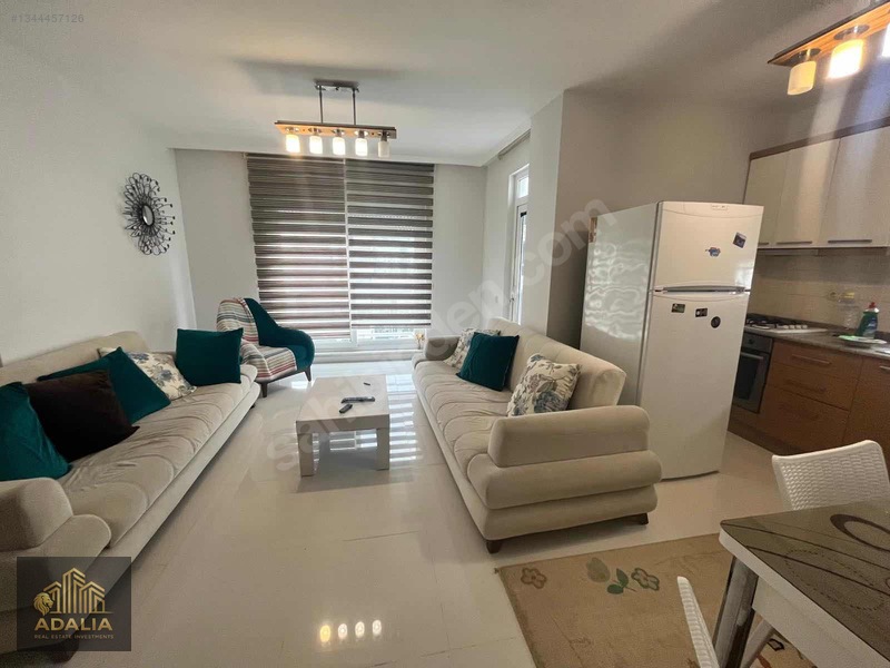 Konyaaltı Hurmada Havuzlu Sitede Full Eşyalı 1+1