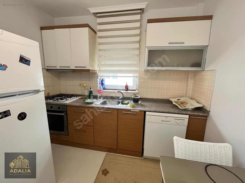 Konyaaltı Hurmada Havuzlu Sitede Full Eşyalı 1+1 — fotoğraf 2