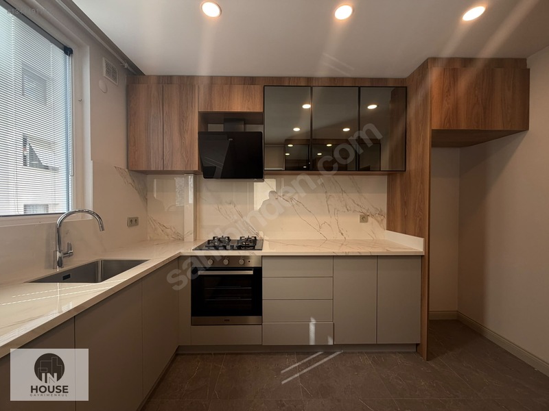 Suadiye'de Marmaraya Yakın 2018 Yapımı Mimari Dekorlu 125m2 3+1 — fotoğraf 5