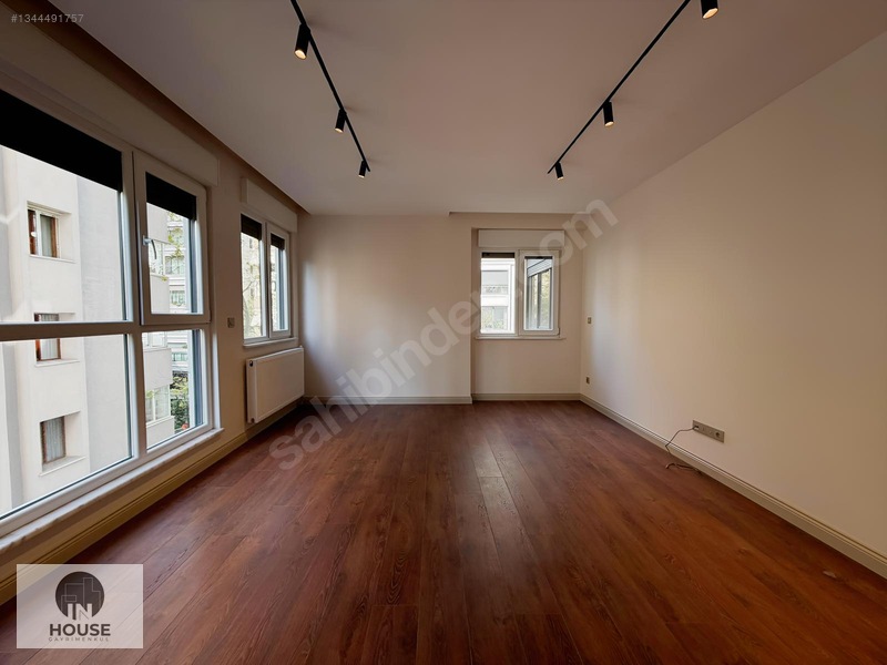 Suadiye'de Marmaraya Yakın 2018 Yapımı Mimari Dekorlu 125m2 3+1 — fotoğraf 10