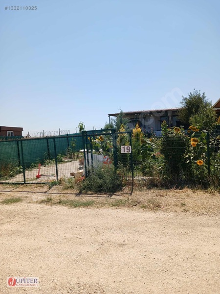300 M² Tapulu Üzerinde /verandalı Eşyalı 2+1 Prefabrik Evli — fotoğraf 13