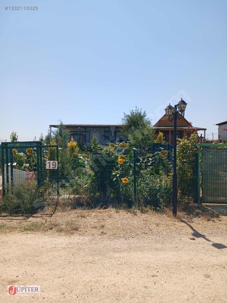 300 M² Tapulu Üzerinde /verandalı Eşyalı 2+1 Prefabrik Evli — fotoğraf 15