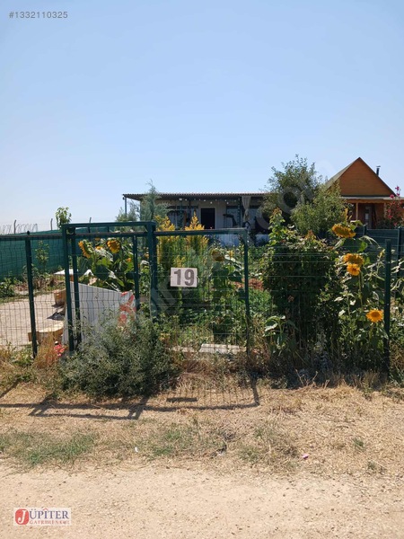 300 M² Tapulu Üzerinde /verandalı Eşyalı 2+1 Prefabrik Evli — fotoğraf 16