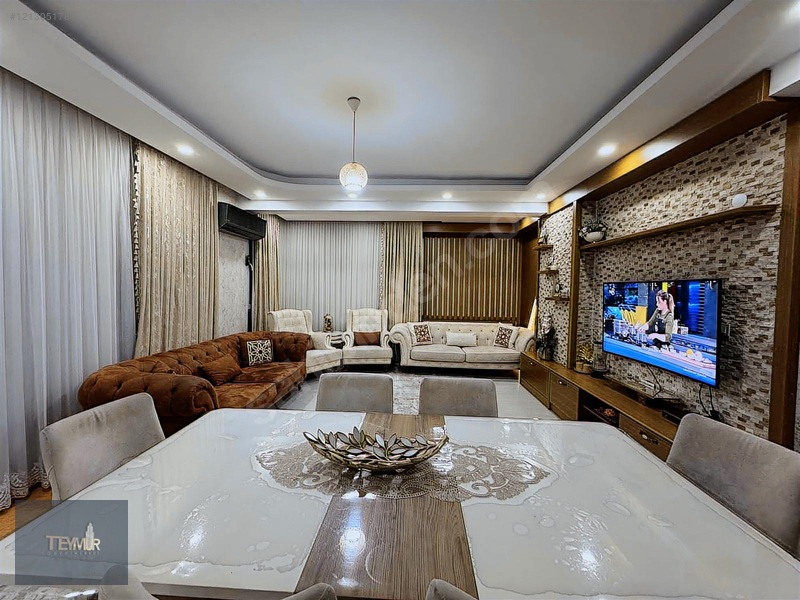 Teymur'dan Şafak Mah. Satılık 280 M2 Arakat Dublex — fotoğraf 5
