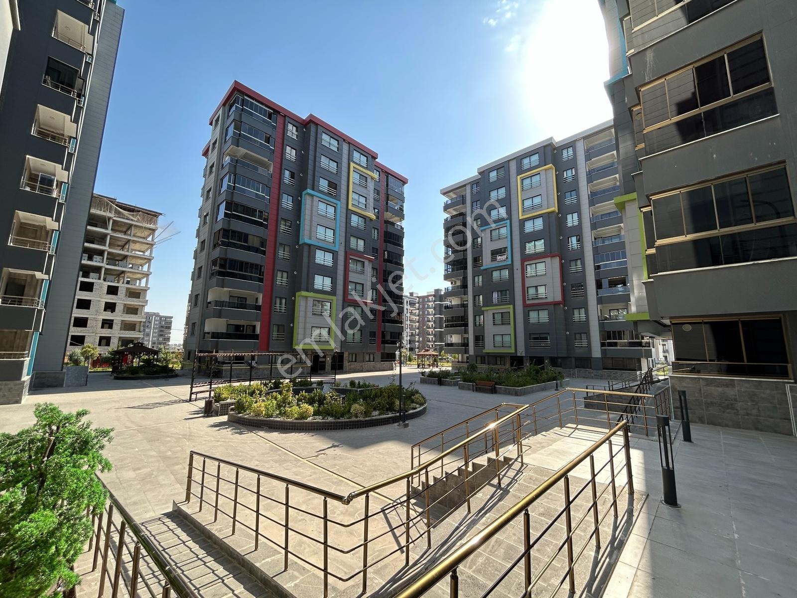 Roma Gayrimenkul'den Mehmetçikte Satılık Site İçi 4+1 Lüks Daire — fotoğraf 2