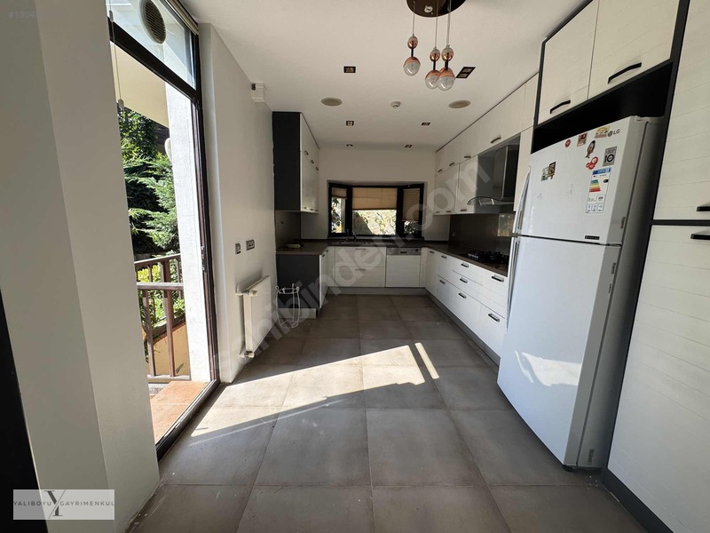 Çengelköy Konakları'nda Kiralık Havuzlu,geniş Bahçeli İkiz Villa — fotoğraf 12