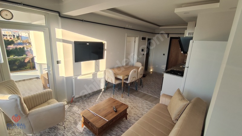 Global'den Hocabey'de Cadde Üzeri Kiracılı Eşyalı 1+1 Daire — fotoğraf 10