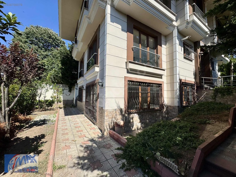 Remax Pro'Dan Doğa Manzaralı Kiralık 4+1 Bahçe Dubleks Daire
