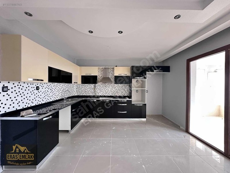 Eras Gayrimenkul'den Bakımlı Masrafsız 4+1 Daire — fotoğraf 6