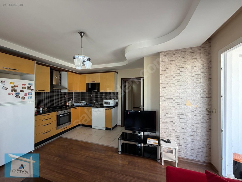 Arveden Üniversite Caddesinde Full Eşyalı 2+1 Kiralık Daire — fotoğraf 2
