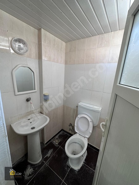 Gür Gayrimenkulden Ana Cadde Üzerind 110m2 Köşe-başı İşyeri — fotoğraf 12