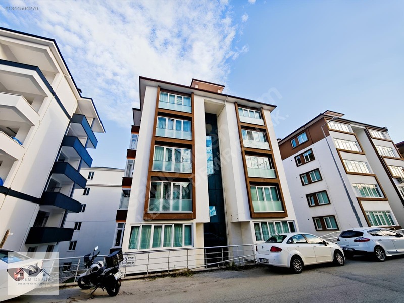 Çok Acil Bu Fiyata 1 Hafta 5000 Evlerde Satılık 2+1 Full Yapılı.