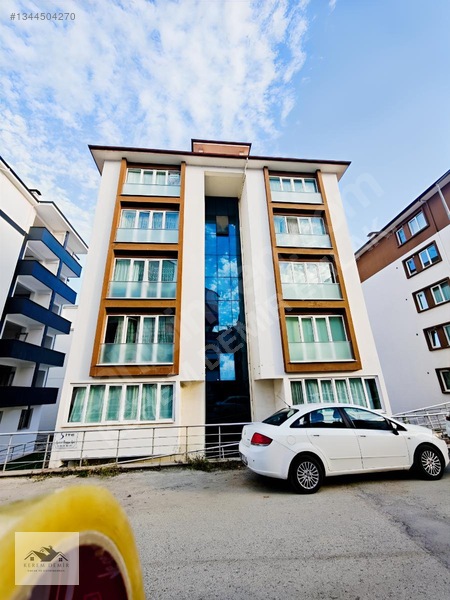 Çok Acil Bu Fiyata 1 Hafta 5000 Evlerde Satılık 2+1 Full Yapılı. — fotoğraf 2