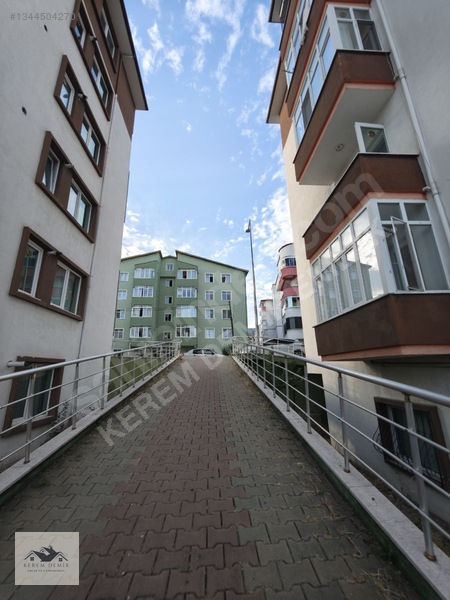 Çok Acil Bu Fiyata 1 Hafta 5000 Evlerde Satılık 2+1 Full Yapılı. — fotoğraf 3