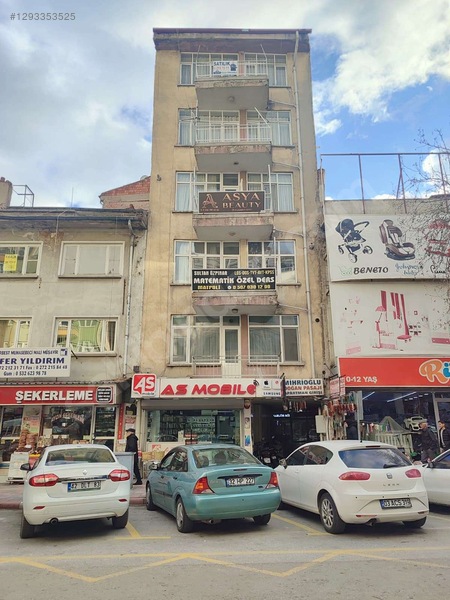 Merkez'de Ambaryolu Üzerinde Merkezi Konumda Asansörlü 3+1 Daire — fotoğraf 2