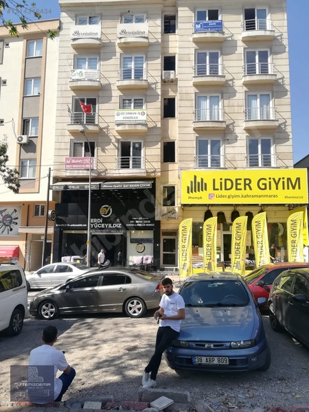 Trabzon Cad. Ve Bahçelievler Camii Altı Kiralık Geniş 2+1 Ofis — fotoğraf 2
