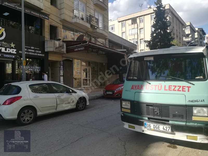 Trabzon Cad. Ve Bahçelievler Camii Altı Kiralık Geniş 2+1 Ofis — fotoğraf 4