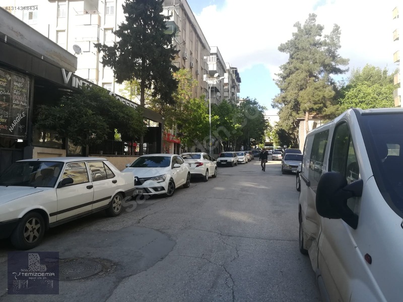 Trabzon Cad. Ve Bahçelievler Camii Altı Kiralık Geniş 2+1 Ofis — fotoğraf 5